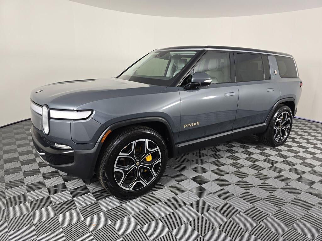 2024 RIVIAN R1S