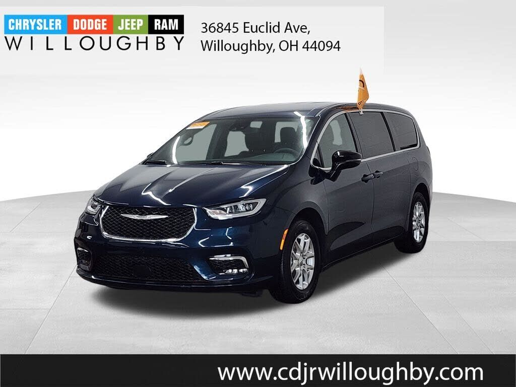 2025 CHRYSLER Pacifica