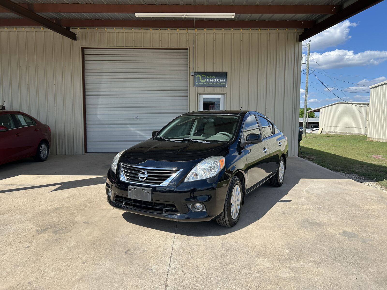2012 NISSAN Versa