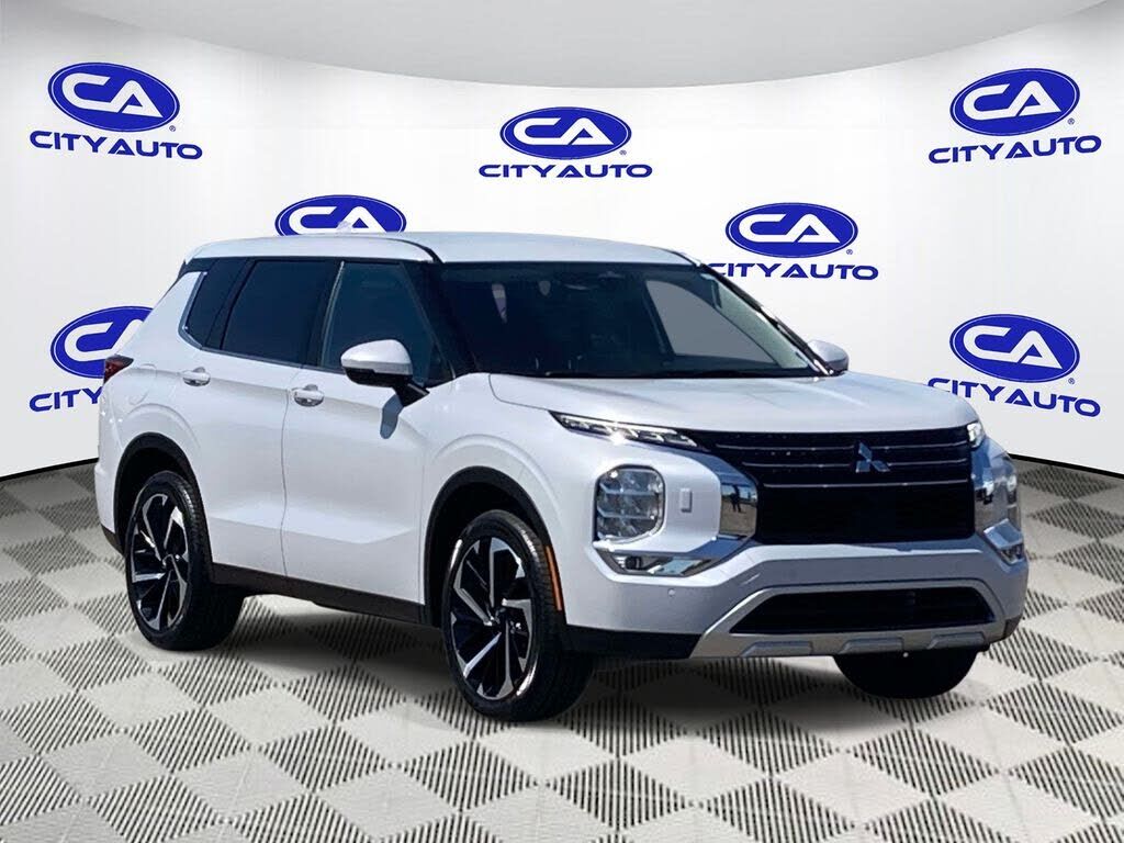2024 MITSUBISHI Outlander