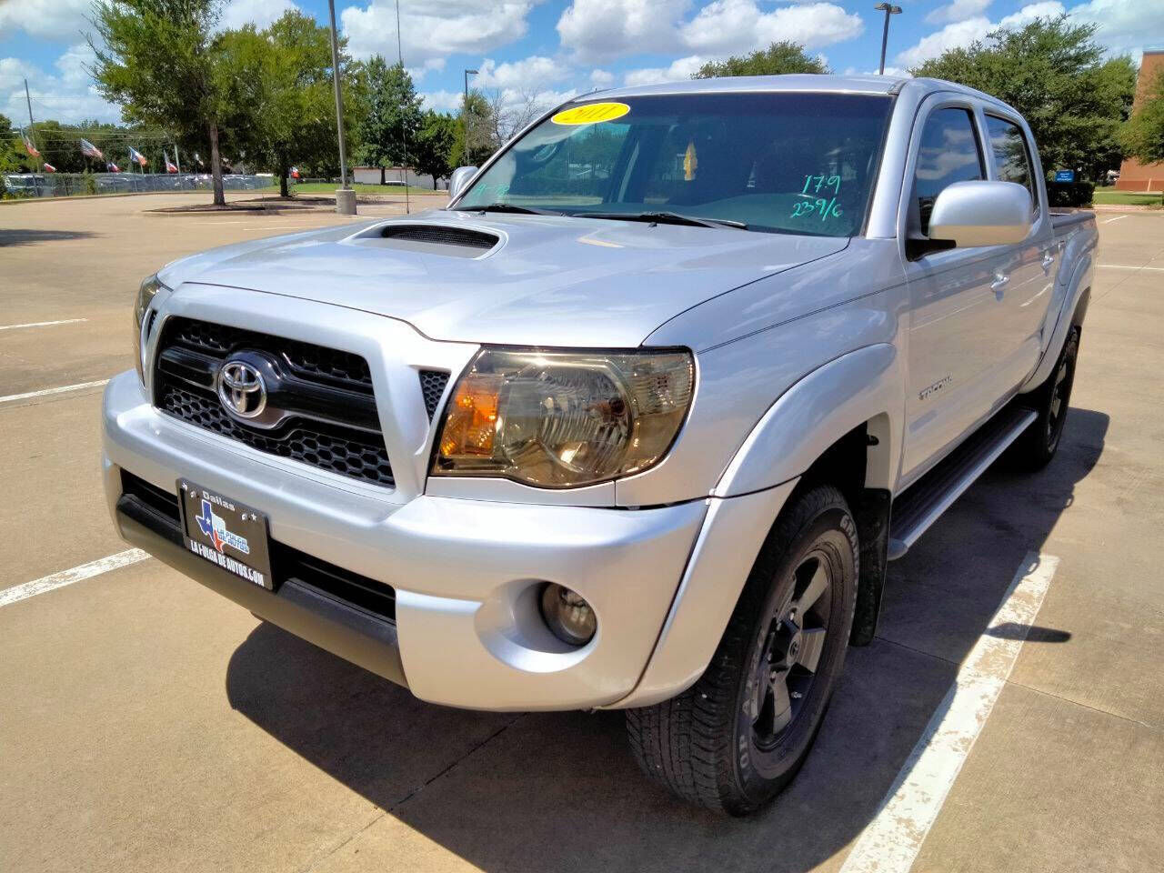 2011 TOYOTA Tacoma