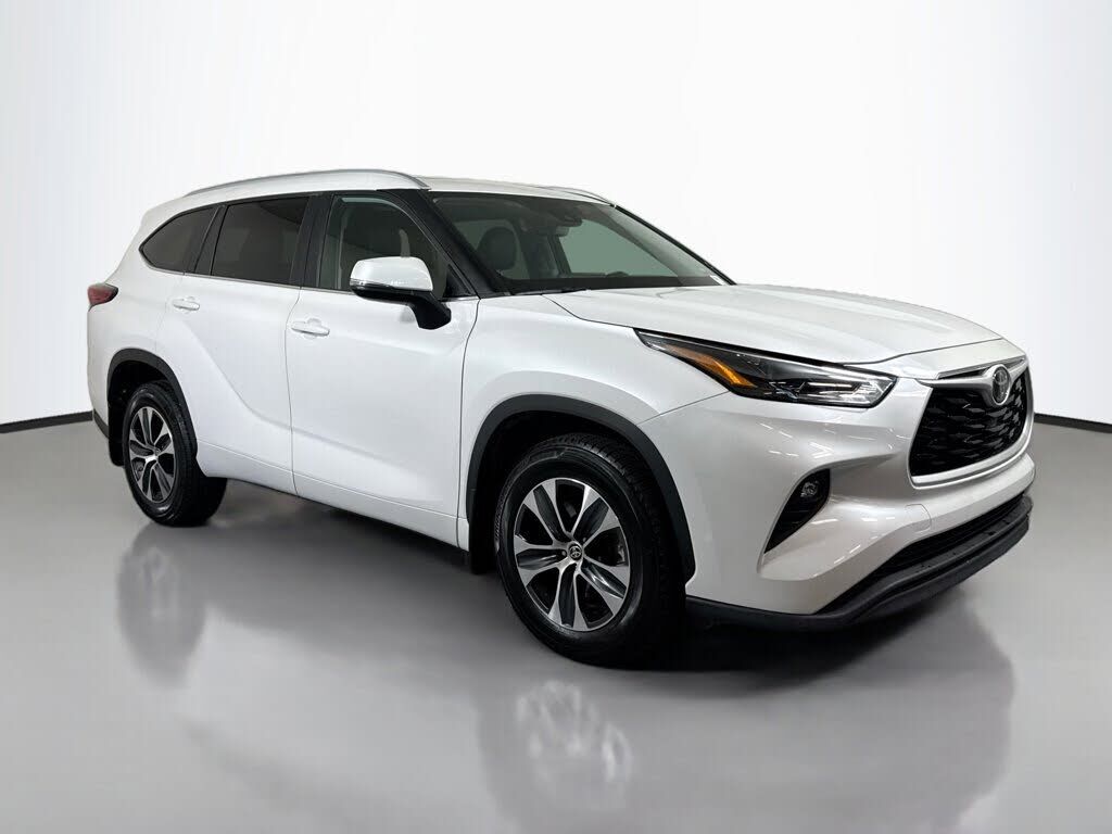 2023 TOYOTA Highlander