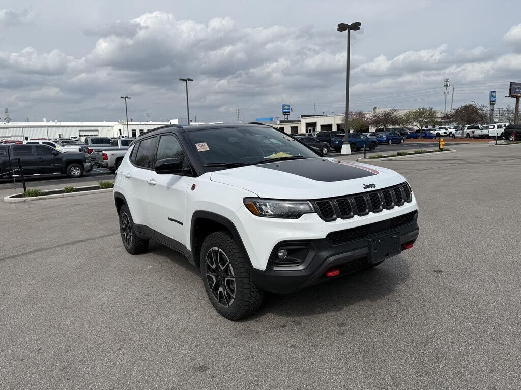 2025 JEEP Compass
