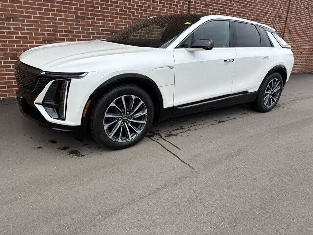 2024 CADILLAC Lyriq