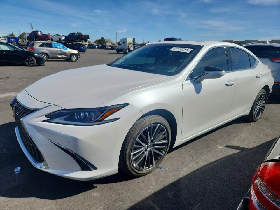 2024 LEXUS ES