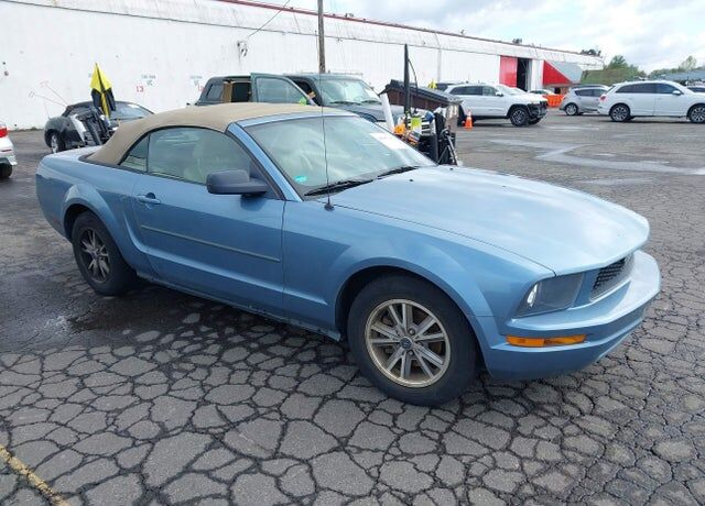 2005 FORD Mustang