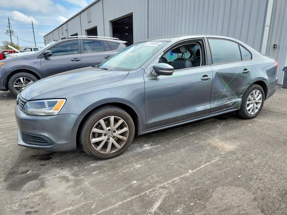 2011 VOLKSWAGEN Jetta