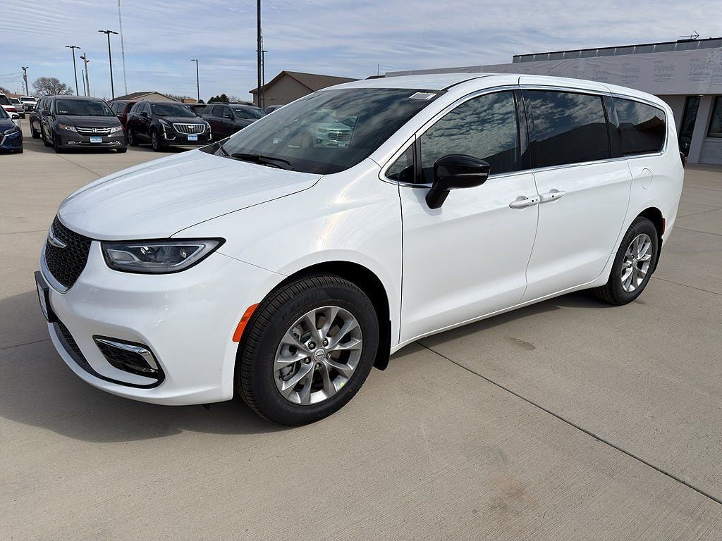 2026 CHRYSLER Pacifica
