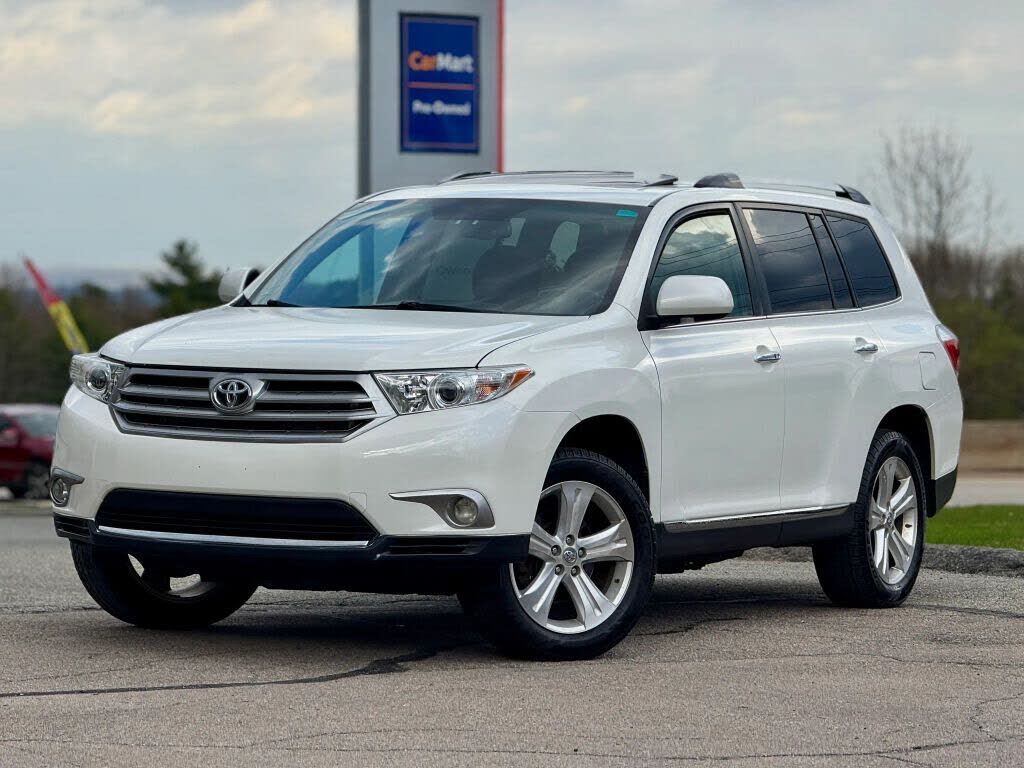 2013 TOYOTA Highlander