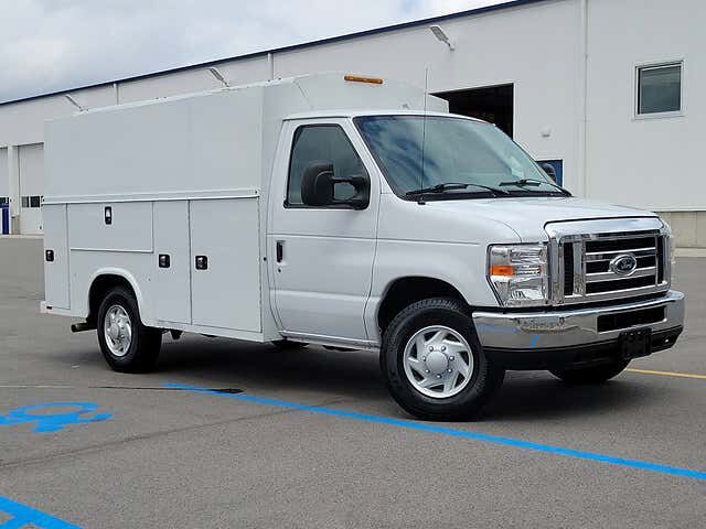 2018 FORD E-350
