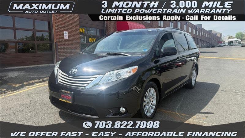 2017 TOYOTA Sienna