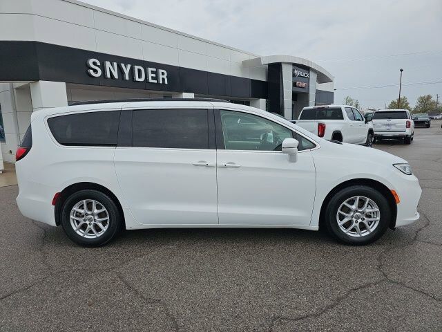 2022 CHRYSLER Pacifica