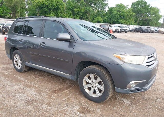 2012 TOYOTA Highlander