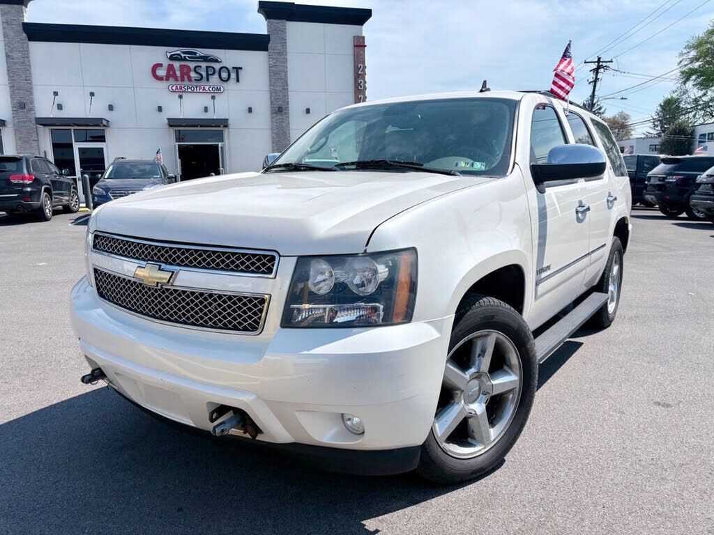 2011 CHEVROLET Tahoe