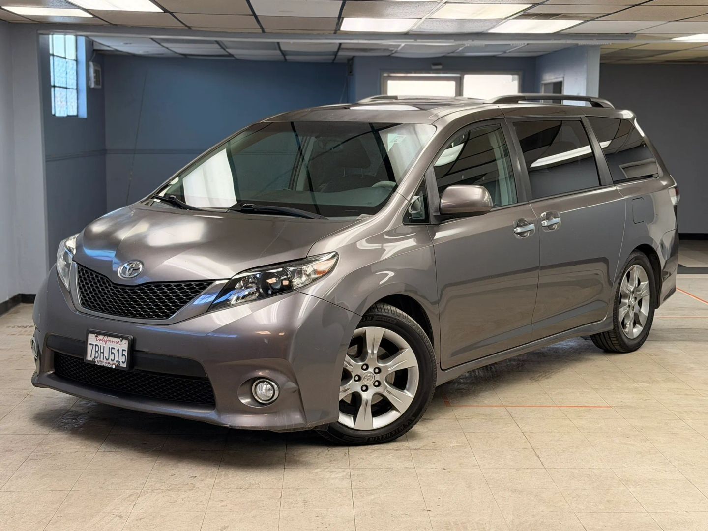 2013 TOYOTA Sienna