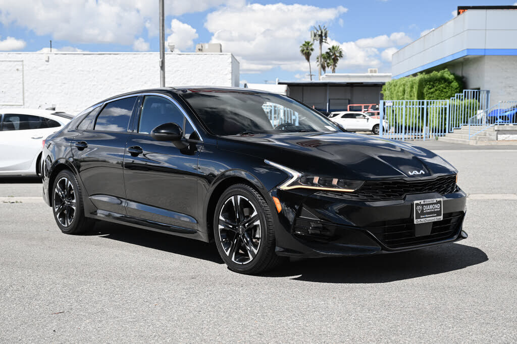 2022 KIA K5