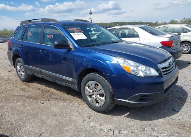 2010 SUBARU Outback