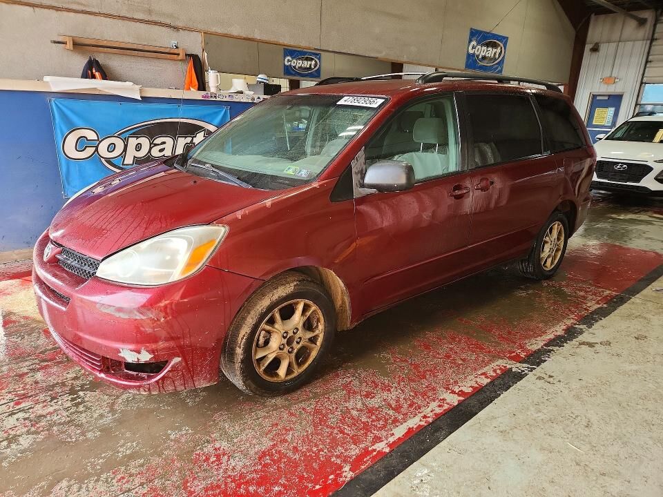 2004 TOYOTA Sienna