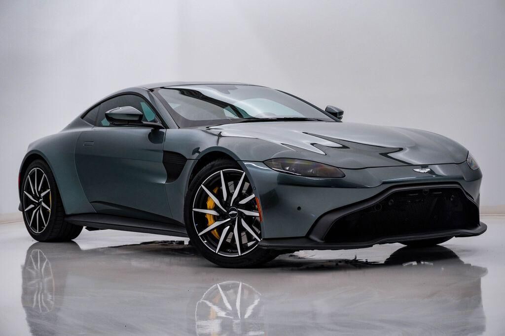 2019 ASTON MARTIN V8 Vantage