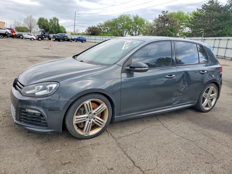 2012 VOLKSWAGEN Golf