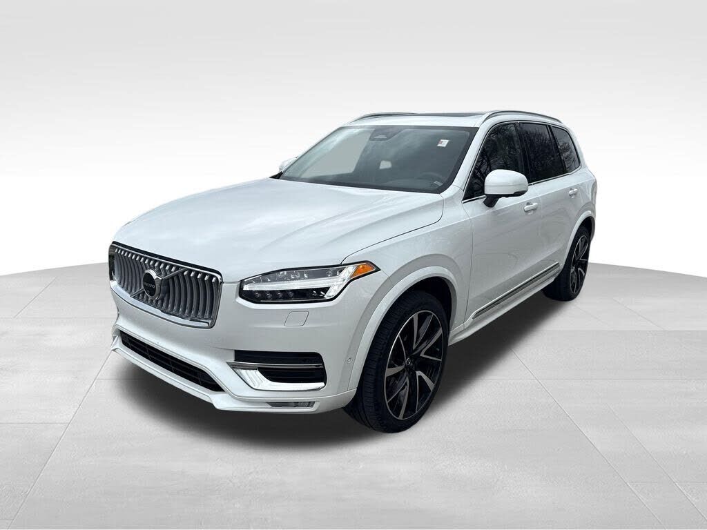 2024 VOLVO XC90