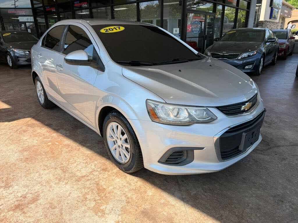 2017 CHEVROLET Sonic