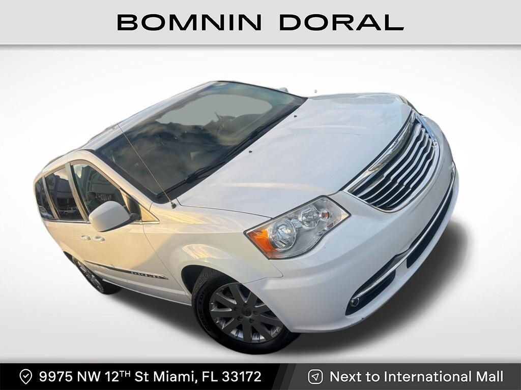 2016 CHRYSLER Town and Country