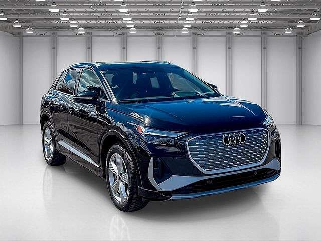 2024 AUDI Q4