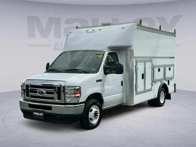 2025 FORD E-350