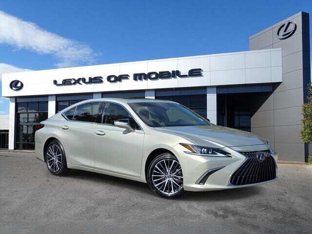 2025 LEXUS ES