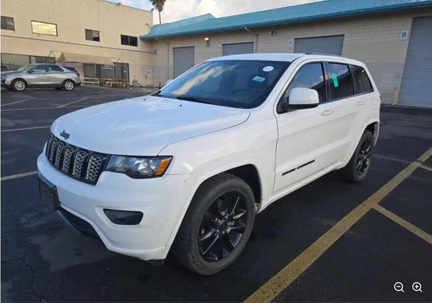 2017 JEEP Grand Cherokee