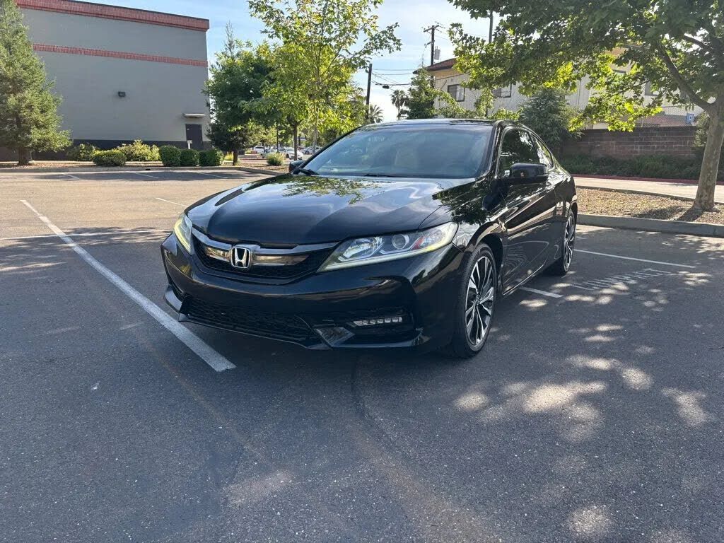 2016 HONDA Accord