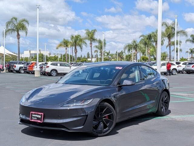 2026 TESLA Model 3