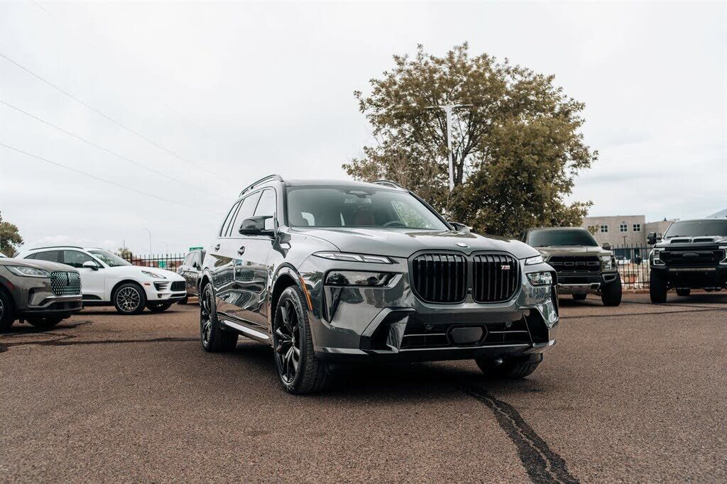 2026 BMW X7
