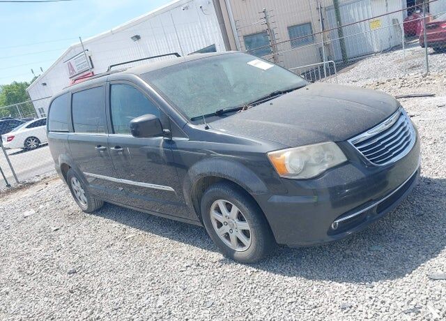 2012 CHRYSLER Town and Country