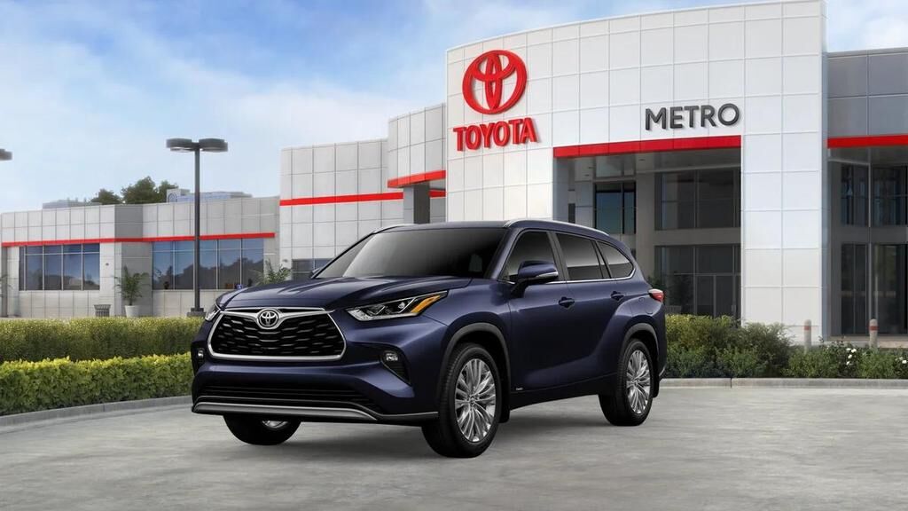 2026 TOYOTA Highlander