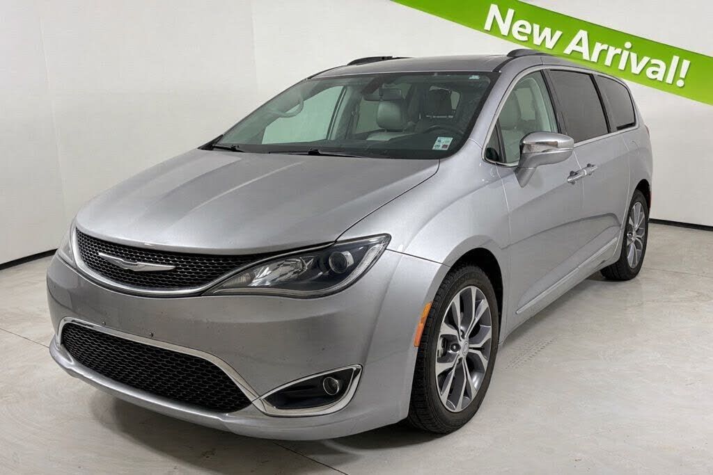 2017 CHRYSLER Pacifica