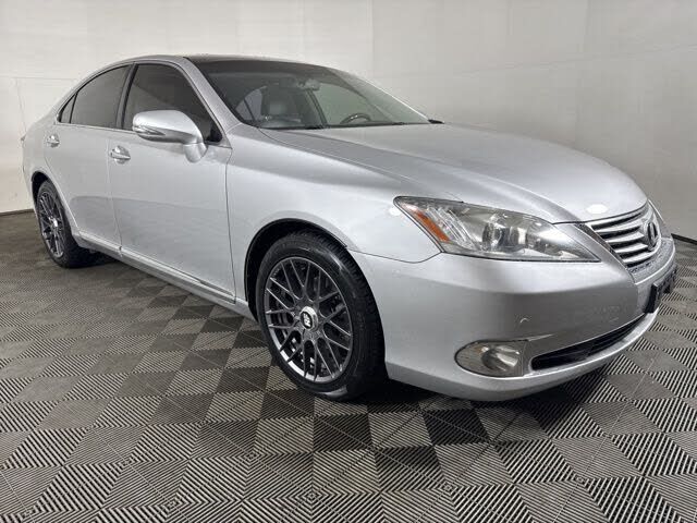 2011 LEXUS ES