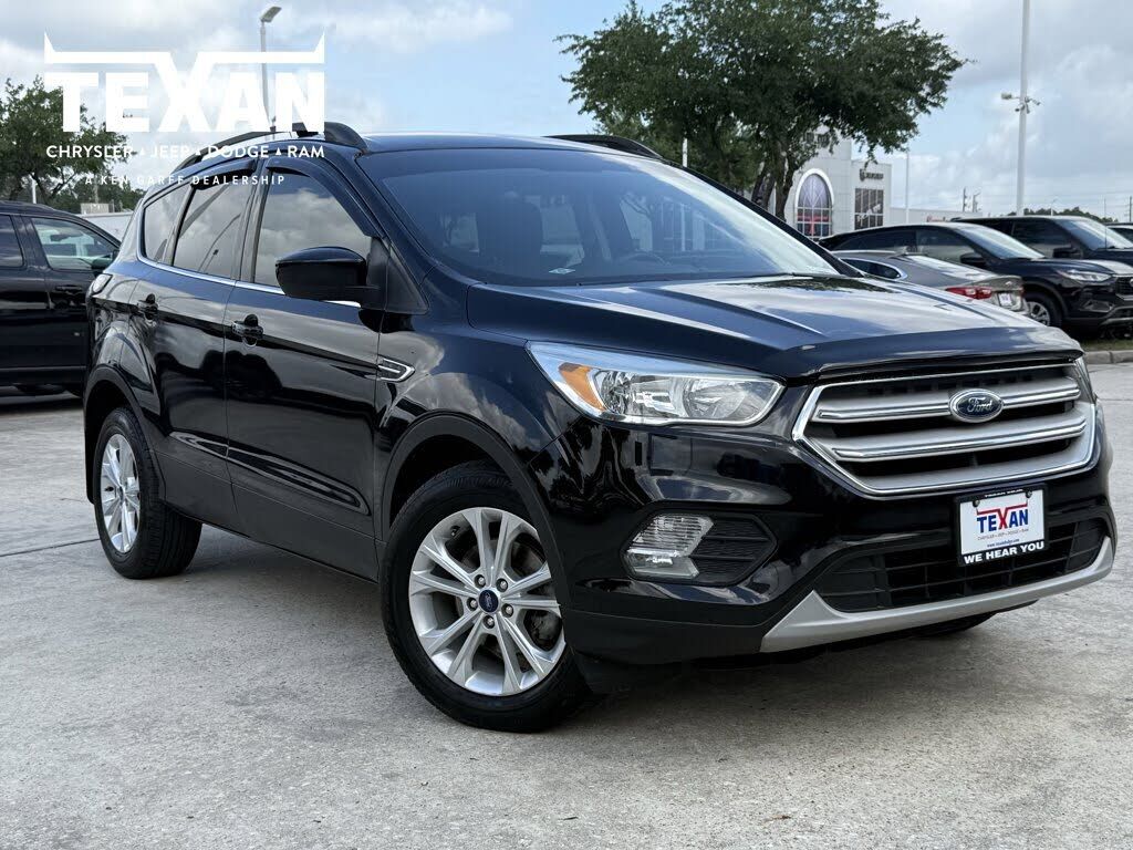 2018 FORD Escape