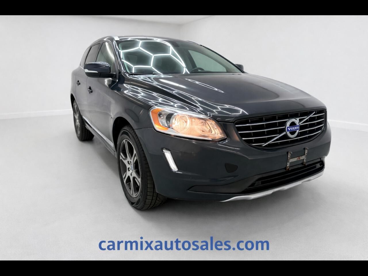 2015 VOLVO XC60