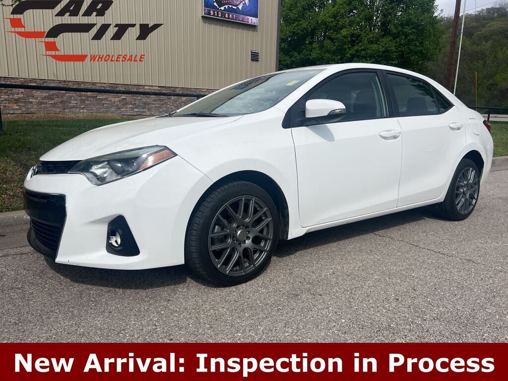 2015 TOYOTA Corolla