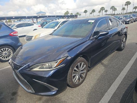 2019 LEXUS ES
