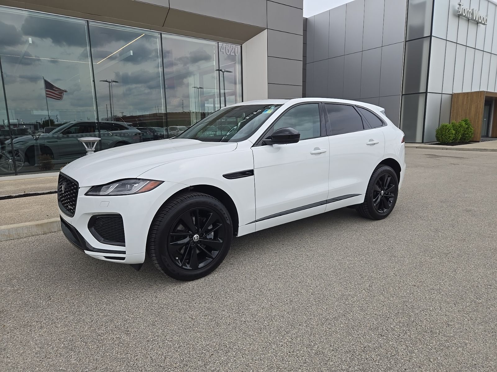 2025 JAGUAR F-Pace