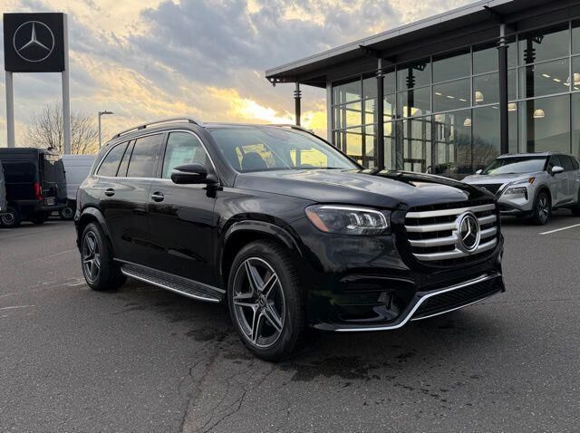 2026 MERCEDES-BENZ GLS-Class