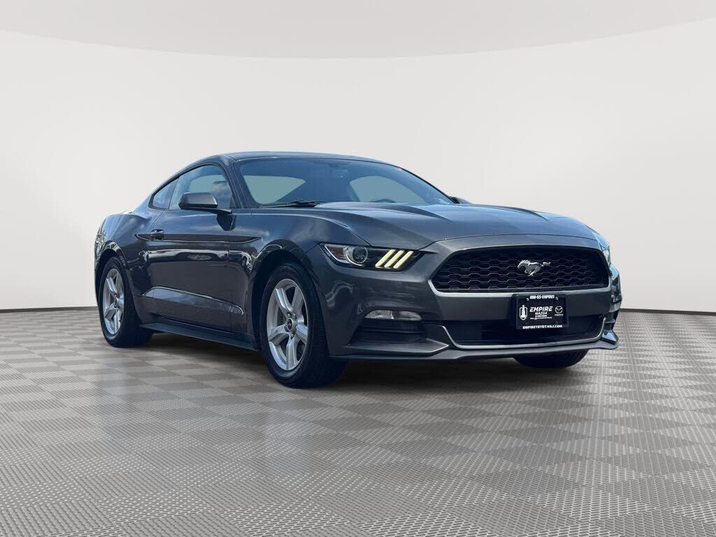 2017 FORD Mustang