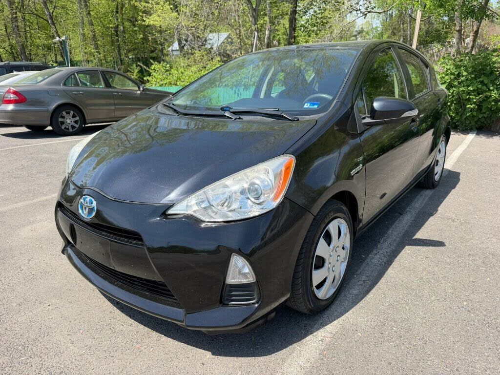 2014 TOYOTA Prius