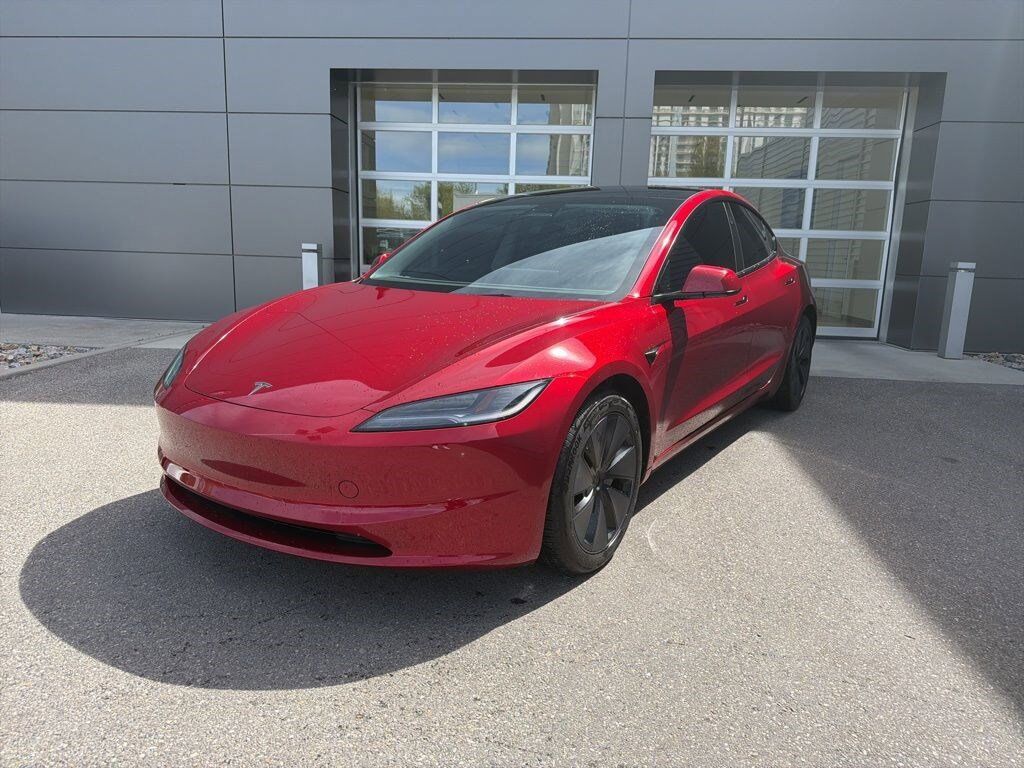 2024 TESLA Model 3