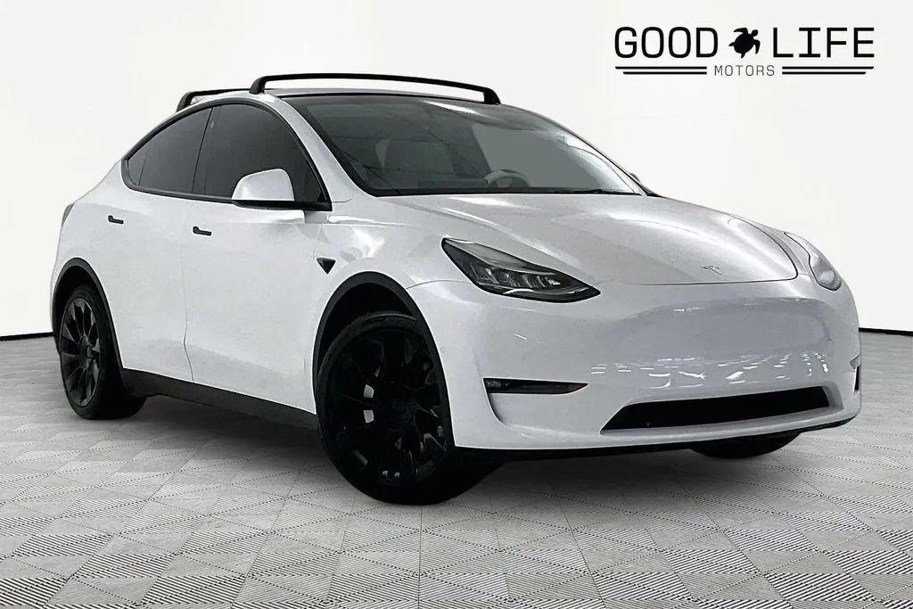 2022 TESLA Model Y