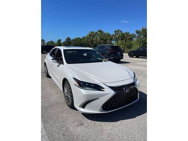 2022 LEXUS ES