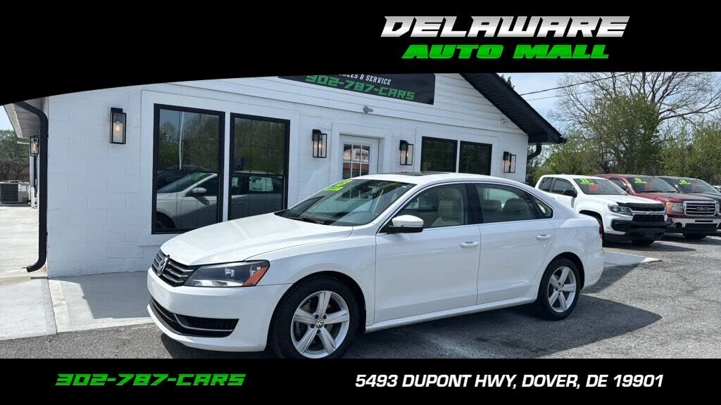 2013 VOLKSWAGEN Passat